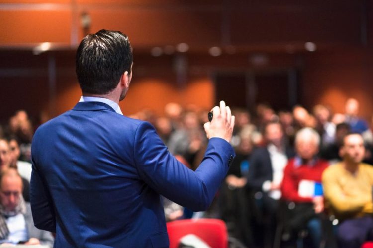 10 Tips For Successful Public Speaking